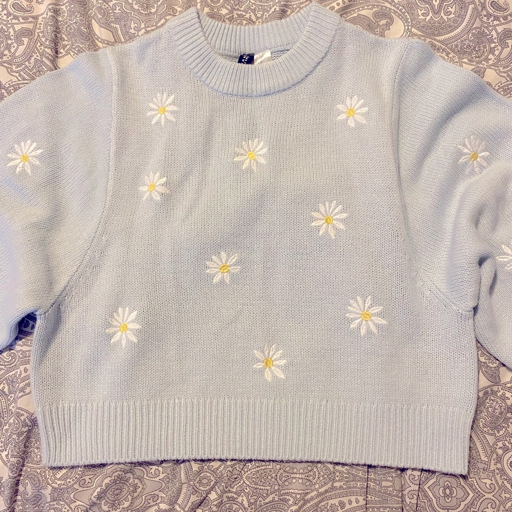 Daisy Balloon Sleeve Knit Sweater 💙🤍